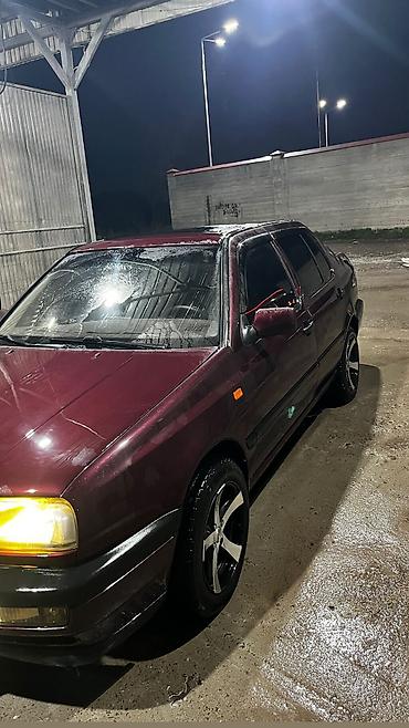 неки: Volkswagen Vento: 1993 г., 1.8 л, Газ, Седан — 4