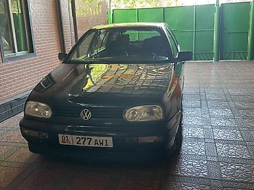 e klass: Volkswagen Golf: 1995 г., 0.2 л, Автомат, Бензин, Хэтчбэк — 10