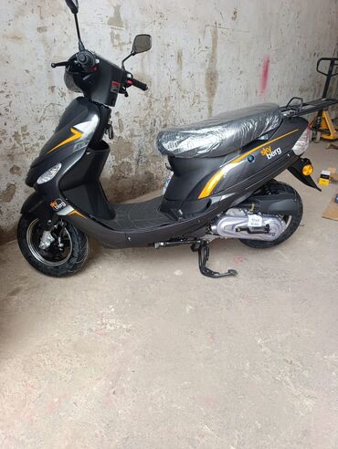 Mopedlər,skuterlər: Skyberg skuter0.49 Kub 45 km Saat surət Butun sənəldər verilir - — 10