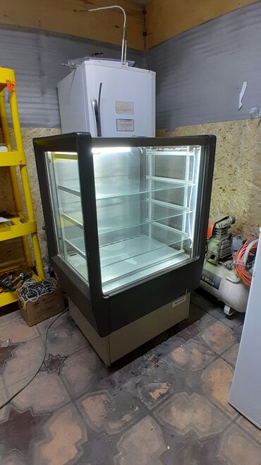 витринный мини холодильник: Продаю витринный холодильник для выпечки, торта, еды. Работает отлично