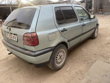 Volkswagen: Volkswagen Golf: 1992 г., 1.8 л, Механика, Бензин