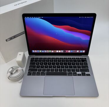 Masaüstü kompüterlər və iş stansiyaları: İşlənmiş Apple MacBook, 13.3 ", Apple M1, 256 GB, Ünvandan götürmə