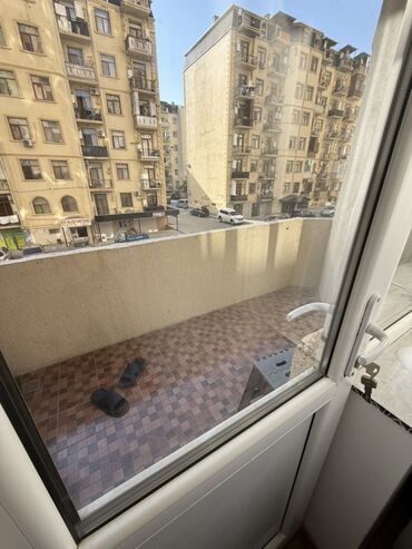 Köhnə tikili: Xırdalan, 3 otaqlı, Köhnə tikili, 122 kv. m -da lalafo.az — 8 Köhnə tikili: Xırdalan, 3 otaqlı, Köhnə tikili, 122 kv. m — 8