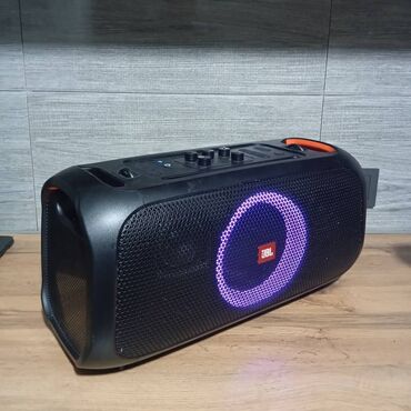 Динамики и колонки: Продаю jbl partybox on the go ! Отличный подарок на новый год детям))