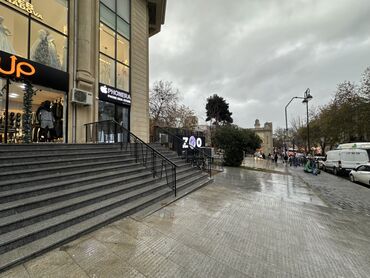 Mobil telefonlar üçün digər aksesuarlar: 28malla 100 metr mesafede nikol tesla heykelinin yani Hazir biznes — 4