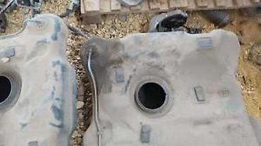 tabla u autu: ALFA 147 1.9 JTD REZERVOAR | Rezervoar 15 evra creva rezervoara 10 — 4