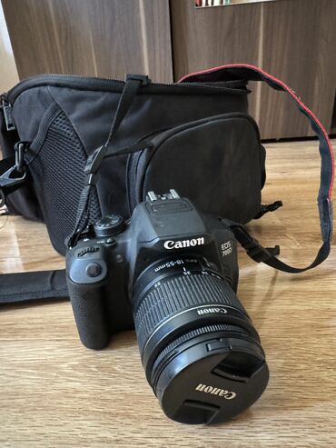 Фотоаппараты: Продаю Canon 700d В комплекте: Коробка Родная зарядка 2 батарейки