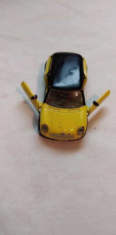 mini maltezer i maltezer razlika: Siku Mini Cooper oko 1:55(7 cm. ), malo izgreban gume na tockovima — 2