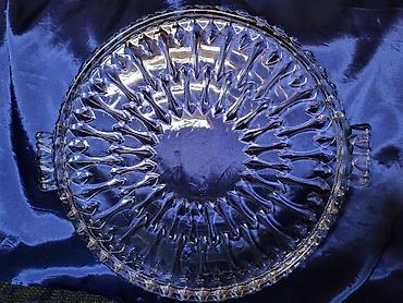 koktel set cena: Plato nov iz 80ih.godina,kristal,led kristal za torte,kolace. Nov — 5