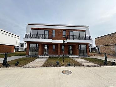скупка домов: Бостери Центр отдыха Imarat resort ул Мамытова 3 линия Таунхаусы — 1