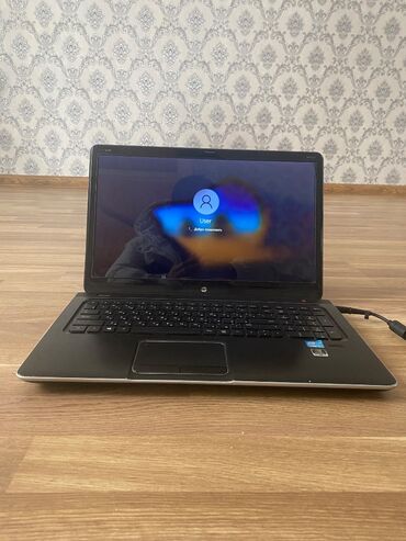 hp laptop 15 da1031nia: İşlənmiş HP 15.4 ", Intel Core i7, 256 GB