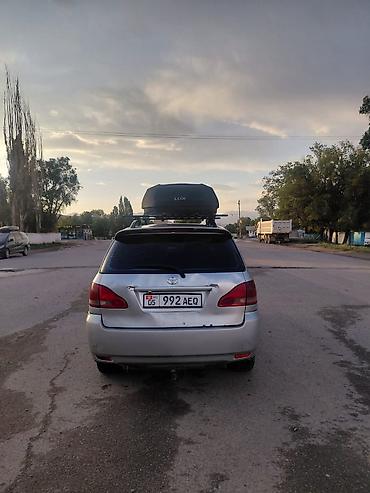 т 28 х4: Toyota Avensis Verso: 2001 г., 2.4 л, Кол менен иштөөчү, Бензин, Вэн/Минивэн — 4