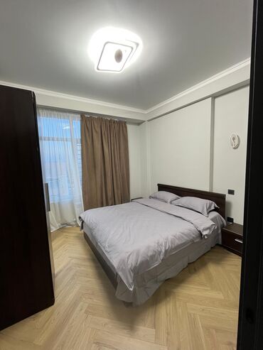 Посуточная аренда квартир: 2 комнаты, Душевая кабина, Постельное белье, Кондиционер — 1