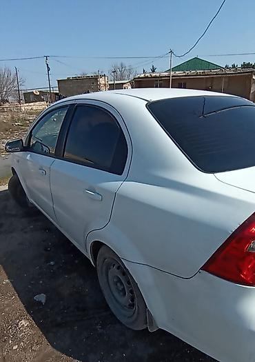 Chevrolet: Chevrolet Aveo: 1.5 l | 2012 il Sedan — 12