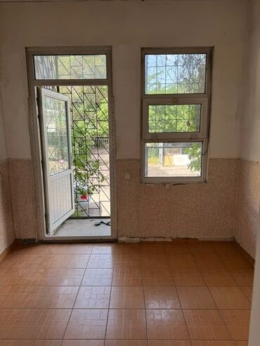 Долгосрочная аренда домов: Сдаю Офис, 20 м², В бизнес центре, 1 линия