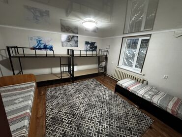 помещение в аренду город ош: Сдается большой дом из 4 х комнат. Район Аламед. Рынка . С мебелью, со