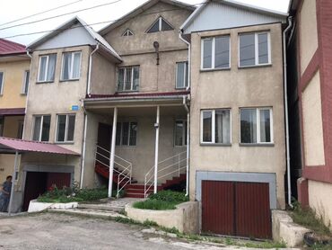 Продажа домов: Таунхаус, 220 м², 6 комнат, Собственник — 1