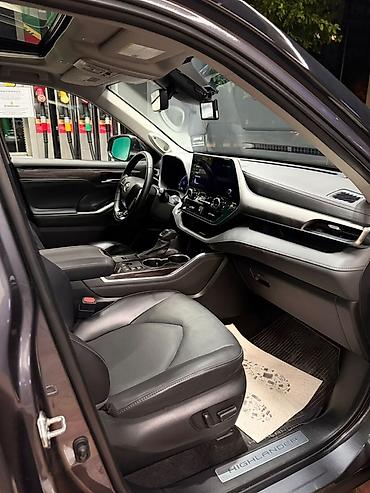подъем: Toyota Highlander: 2023 г., Бензин, Кроссовер — 7