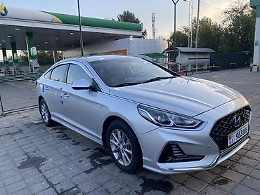 elantra 2023: Hyundai Sonata: 2022 г., Автомат, Бензин, Седан — 3