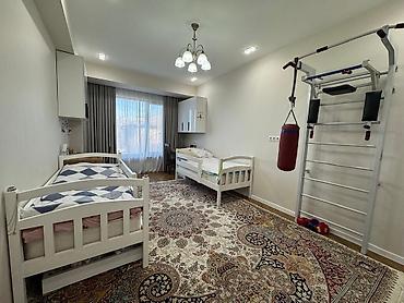 квариры: 2 комнаты, 80 м², Ак-Кеме Элитка, 3 этаж, Евроремонт — 4