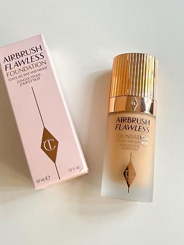 кызыл бел: Charlotte Tilbury Airbrush Flawless тон 4, пользовалась один раз, не — 1