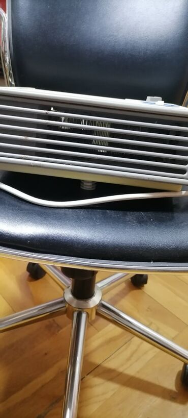 Kaloriferi: Grejalica AKO 2000w duvaljka. Ispravna
Mirjevo na lalafo.rs — 5 Kaloriferi: Grejalica AKO 2000w duvaljka. Ispravna
Mirjevo — 5