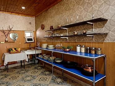 Коммерческая недвижимость: Xəzər rayonunun ən prestijli və gediş-gəlişli ərazilərindən biri olan — 9