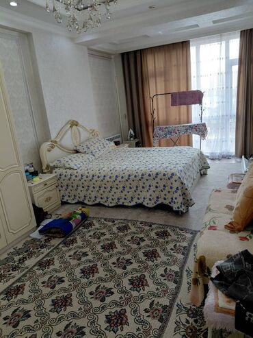 Продажа магазинов: Продаю Продажа магазинов В жилом доме, 284 м², ПСО (под самоотделку), Отдельный вход, 1 этаж — 9