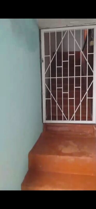 Həyət evləri və villaların satışı: 5 otaqlı, 166 kv. m, Kredit yoxdur, Orta təmir — 3