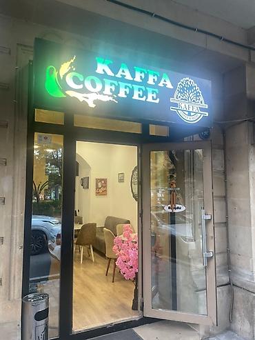 bakıda kabinetli restoranlar: Kaffa Coffee – rahat və səliqəli mini-kafe Xüsusiyyətlər: - Brend — 2