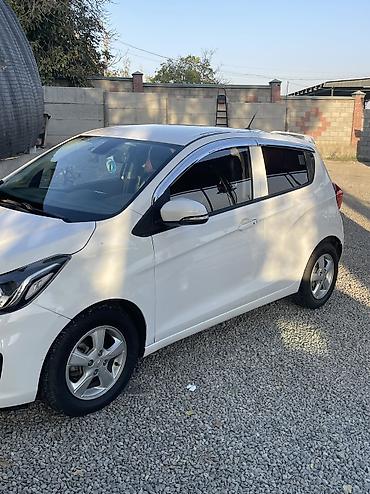 обмен на машина: Chevrolet Spark: 2019 г., 1 л, Вариатор, Бензин, Хэтчбэк — 2
