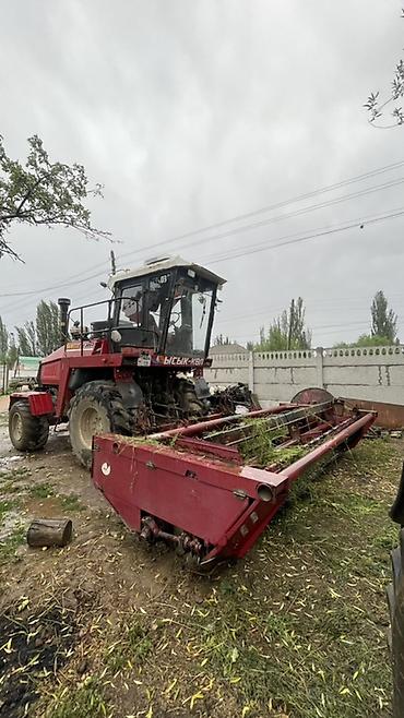 ун басандаткыч: Продается Кормоуборочный комбайн палессе.уэс 280 а полноприводный — 3