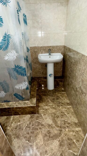 Долгосрочная аренда квартир: 1 комната, Риэлтор, Без подселения, С мебелью полностью at lalafo.kg — 9 Долгосрочная аренда квартир: 1 комната, Риэлтор, Без подселения, С мебелью полностью — 9