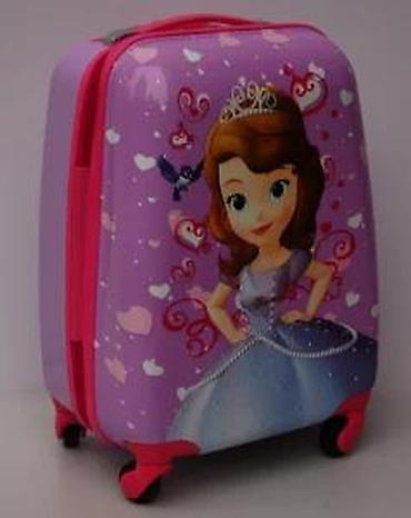 Rančevi, torbe i koferi: Dečiji kofer na točkiće sa motivom princeze Sofije. Kofer ima — 11