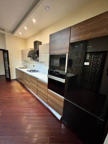 Uzunmüddətli kirayə mənzillər: Yasamal Rayonu Nizami Metrosu 3 otaq. Mərtəbə - 8/7 Otaq sayı - 3 — 21