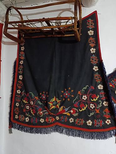 меховые чехлы: Ат жабдыгы (аял кишиники) – улуттук, күмүш басылган комплект Сатыкка — 2