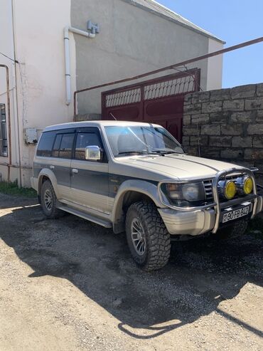 запчасти авто опель омега: Mitsubishi Pajero: 2.5 l | 1992 il 350000 km Ofrouder/SUV