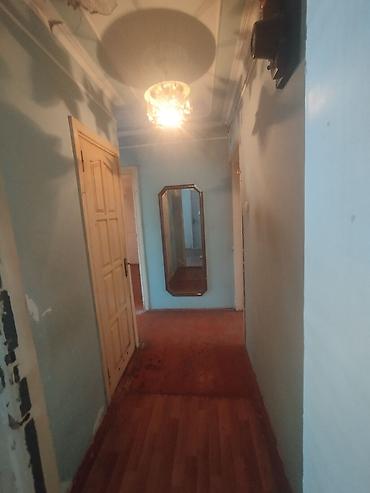 bakı ucuz kiraye evler: Saray, 3 otaqlı, Köhnə tikili, 68 kv. m — 2
