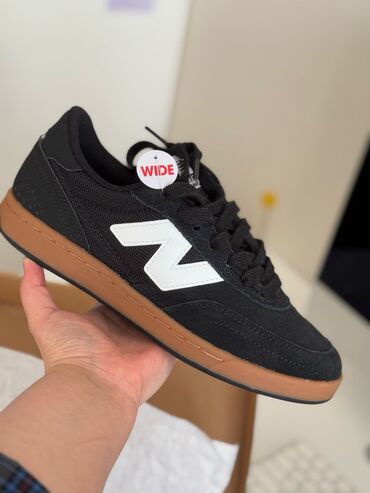 Кроссовки и спортивная обувь: Кроссовки, 38.5, New Balance, Новый, цвет - Черный, Самовывоз, Платная доставка