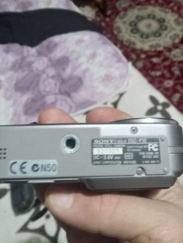 Fotokameralar: Sony Cyber-shot DSC-P10 rəqəmsal fotoaparat Xüsusiyyətlər: - Model — 1