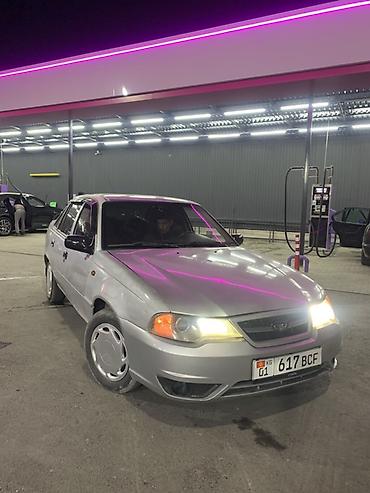 Daewoo Nexia: 2010 г., 1.6 л, Механика, Седан