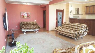 французский квартал в бишкеке на продаже квартир: 3 комнаты, Собственник