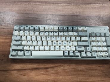 купить оперативную память ddr2 4gb: Клавиатура, Мембранная, Bluetooth, Проводное подключение, Размер: 80%