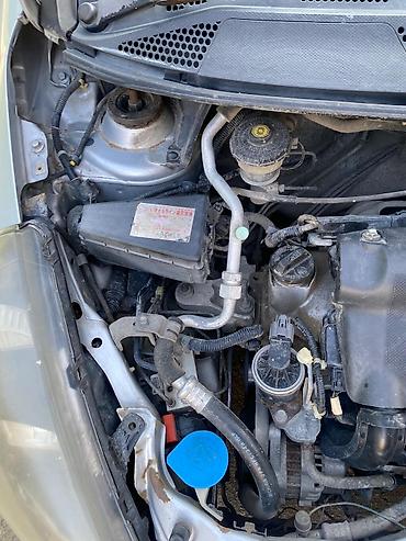 Honda: Honda Fit: 2002 г., 1.3 л, Вариатор, Бензин, Хэтчбэк — 7