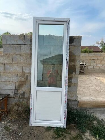 поровое отопления: Пластик эщик, With glass, Башка өлкө, 211 * x 67 см, Колдонулган