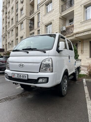 Hyundai: Hyundai Porter: 2023 г., 2.4 л, Механика, Газ, Пикап — 2