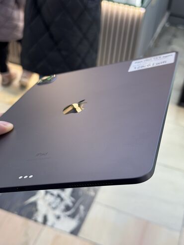 Планшеты: Планшет, Apple, память 128 ГБ, 12" - 13", Wi-Fi, Б/у, Классический цвет - Серый — 8