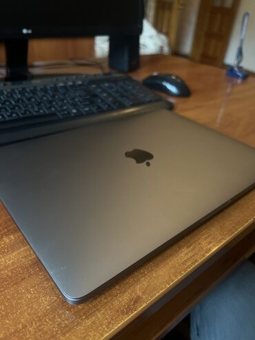 apple macbook pro 13: Ноутбук, Apple, 8 ГБ ОЗУ, 13.1 ", Б/у, Для несложных задач, память SSD