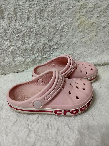 Детские сабо Crocs (оригинал), модель с ремешком на пятке. - Цвет