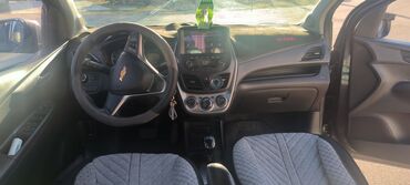 Chevrolet: Chevrolet Spark: 2016 г., 1 л, Вариатор, Бензин, Хэтчбэк — 6